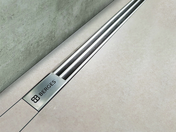 душевой лоток berges super slim 700 091053 с решеткой хром глянец