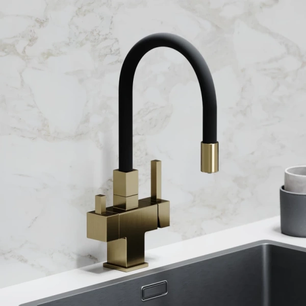 смеситель для кухни sancos arno sc4005bg золото брашированное черный