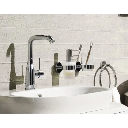 смеситель для раковины с донным клапаном grohe essence+ 32628001