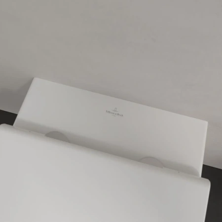 унитаз подвесной villeroy&boch universo 4670t901 с сиденьем микролифт, цвет белый