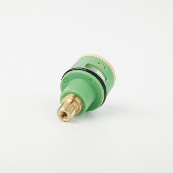дивертор для смесителя iddis 997pc140sm пластик, керамика, h=40 мм, d=22 мм.