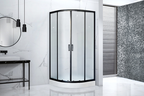 душевой уголок royal bath нк 100×100 rb100hk-c-bl профиль черный, стекло матовое