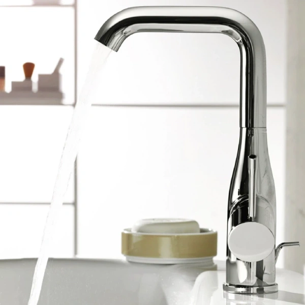 смеситель для раковины с донным клапаном grohe essence+ 32628001