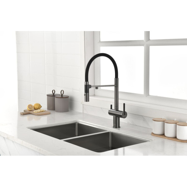 смеситель для кухни с подключением к фильтру paulmark gravity gr213188-b беретта/ черный