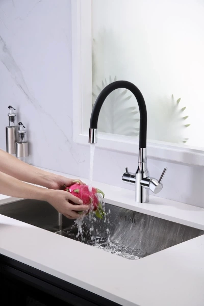 смеситель для кухни paulmark salix sa213419-cr с подключением к фильтру, цвет хром черный