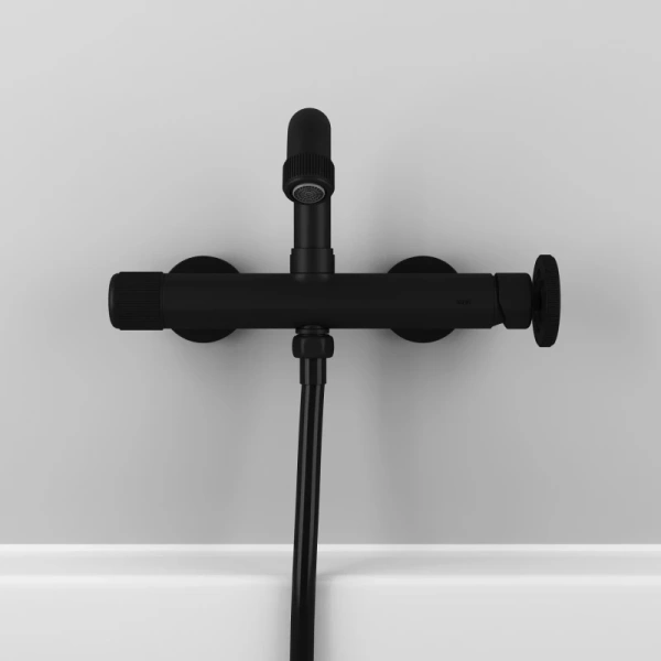 смеситель для ванны с душем iddis grange grablr2i02wa цвет черный