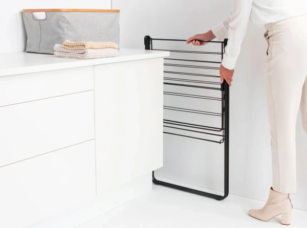 Сушилка для белья Brabantia HangOn 403347 черная матовая