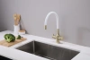 смеситель для кухни с подключением к фильтру paulmark salix sa213419-brw, цвет бронза/ белый