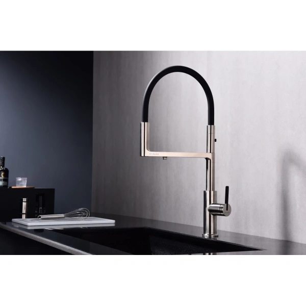 смеситель для кухни с подключением к фильтру paulmark tornado to213402-ni, цвет никель/ черный