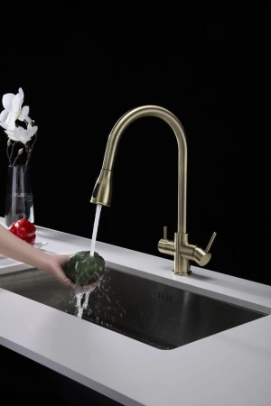 смеситель для кухни paulmark lange la214212-br с подключением к фильтру, цвет бронза