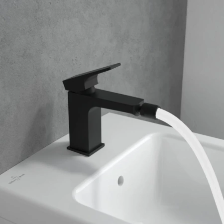 смеситель villeroy & boch architectura square tvb125001000k5 для биде, с донным клапаном, черный матовый