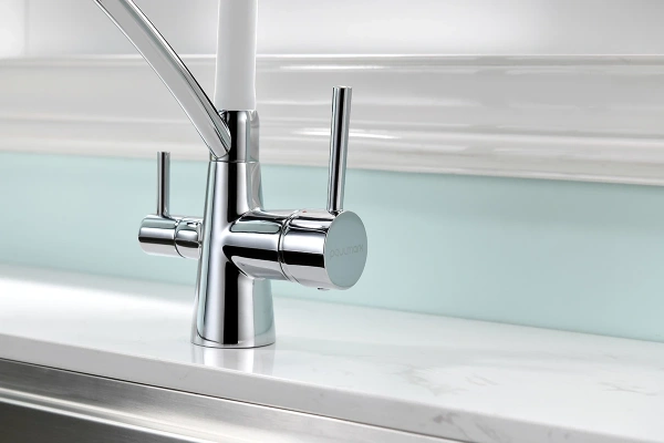 смеситель paulmark siegen si213111-crw для кухни, с подключением к фильтру, цвет хром \ белый